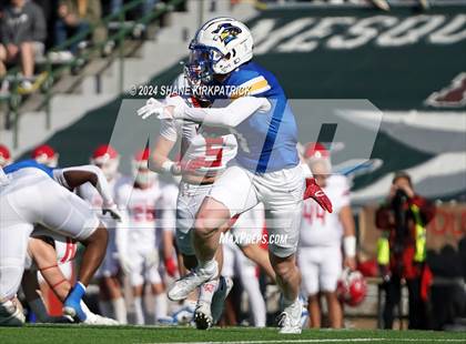 Thumbnail 3 in Van vs Sunnyvale (4A Div 2 Regional Round) photogallery.