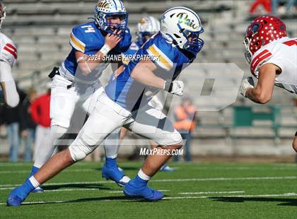Thumbnail 1 in Van vs Sunnyvale (4A Div 2 Regional Round) photogallery.