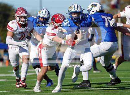 Thumbnail 2 in Van vs Sunnyvale (4A Div 2 Regional Round) photogallery.