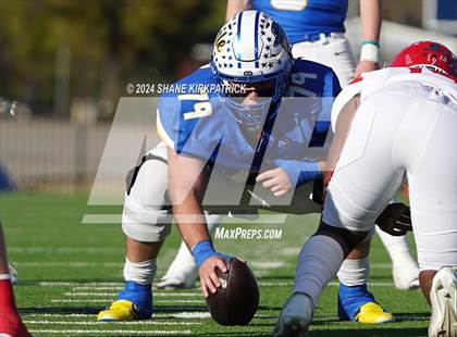 Thumbnail 2 in Van vs Sunnyvale (4A Div 2 Regional Round) photogallery.