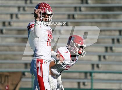 Thumbnail 3 in Van vs Sunnyvale (4A Div 2 Regional Round) photogallery.