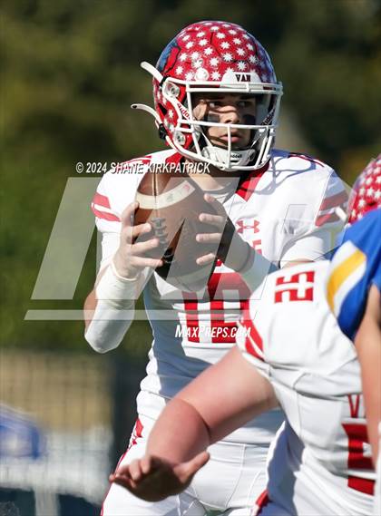 Thumbnail 2 in Van vs Sunnyvale (4A Div 2 Regional Round) photogallery.