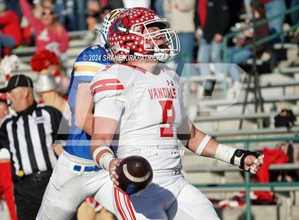 Thumbnail 3 in Van vs Sunnyvale (4A Div 2 Regional Round) photogallery.