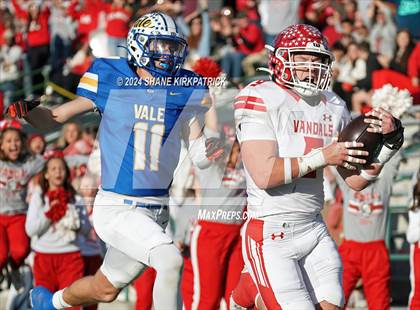 Thumbnail 3 in Van vs Sunnyvale (4A Div 2 Regional Round) photogallery.