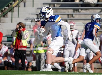 Thumbnail 1 in Van vs Sunnyvale (4A Div 2 Regional Round) photogallery.