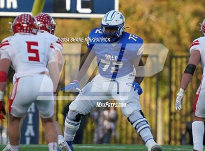 Thumbnail 3 in Van vs Sunnyvale (4A Div 2 Regional Round) photogallery.