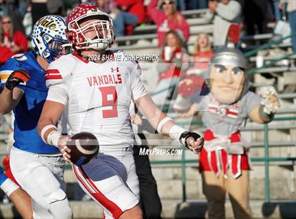 Thumbnail 2 in Van vs Sunnyvale (4A Div 2 Regional Round) photogallery.