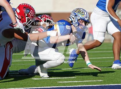 Thumbnail 3 in Van vs Sunnyvale (4A Div 2 Regional Round) photogallery.