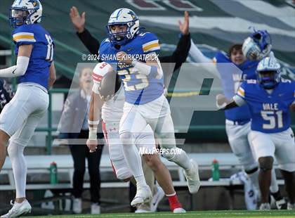 Thumbnail 2 in Van vs Sunnyvale (4A Div 2 Regional Round) photogallery.