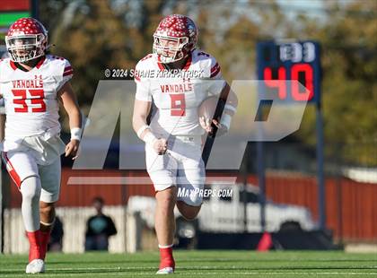 Thumbnail 1 in Van vs Sunnyvale (4A Div 2 Regional Round) photogallery.