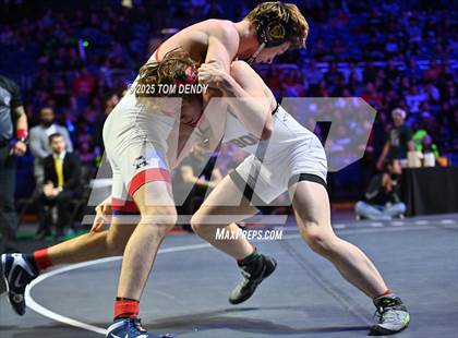 Thumbnail 1 in UIL Wrestling 6A Finals (157 lb - 285 lb) photogallery.