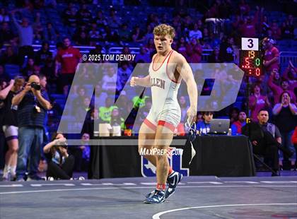 Thumbnail 3 in UIL Wrestling 6A Finals (157 lb - 285 lb) photogallery.