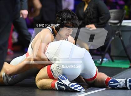 Thumbnail 2 in UIL Wrestling 6A Finals (157 lb - 285 lb) photogallery.