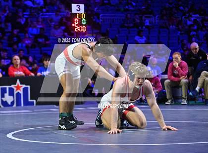 Thumbnail 3 in UIL Wrestling 6A Finals (157 lb - 285 lb) photogallery.