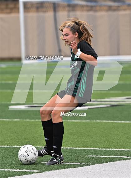 Thumbnail 2 in Westlake vs Southlake Carroll (UIL 6A Girls Soccer State Semifinal) photogallery.