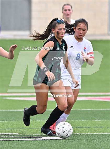 Thumbnail 1 in Westlake vs Southlake Carroll (UIL 6A Girls Soccer State Semifinal) photogallery.