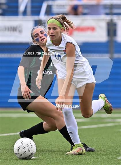 Thumbnail 2 in Westlake vs Southlake Carroll (UIL 6A Girls Soccer State Semifinal) photogallery.