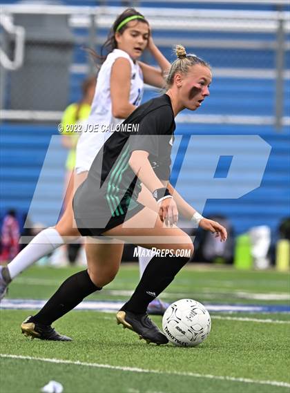 Thumbnail 3 in Westlake vs Southlake Carroll (UIL 6A Girls Soccer State Semifinal) photogallery.