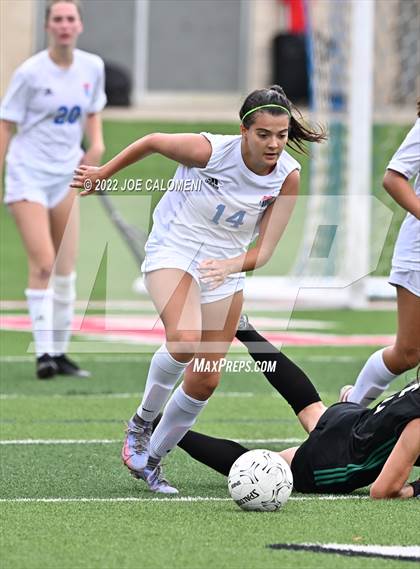Thumbnail 2 in Westlake vs Southlake Carroll (UIL 6A Girls Soccer State Semifinal) photogallery.
