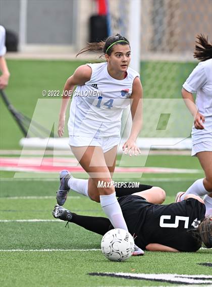 Thumbnail 2 in Westlake vs Southlake Carroll (UIL 6A Girls Soccer State Semifinal) photogallery.