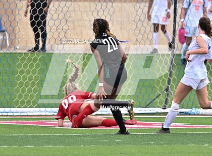 Thumbnail 2 in Westlake vs Southlake Carroll (UIL 6A Girls Soccer State Semifinal) photogallery.
