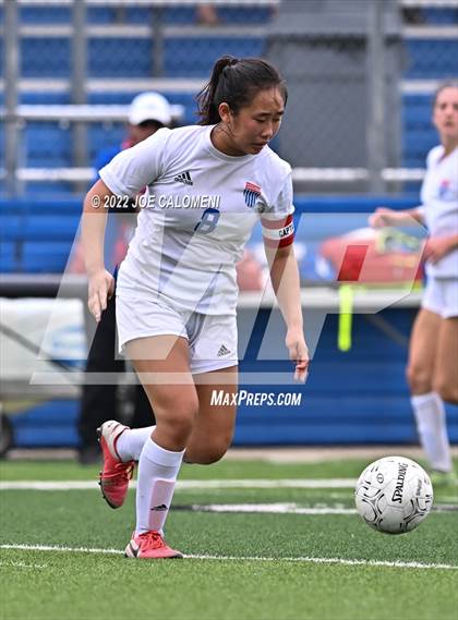Thumbnail 3 in Westlake vs Southlake Carroll (UIL 6A Girls Soccer State Semifinal) photogallery.