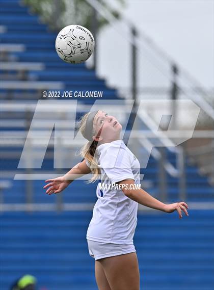 Thumbnail 2 in Westlake vs Southlake Carroll (UIL 6A Girls Soccer State Semifinal) photogallery.
