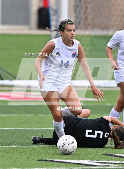 Thumbnail 1 in Westlake vs Southlake Carroll (UIL 6A Girls Soccer State Semifinal) photogallery.