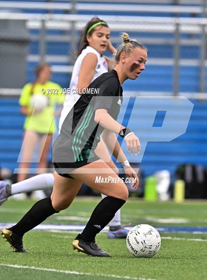 Thumbnail 1 in Westlake vs Southlake Carroll (UIL 6A Girls Soccer State Semifinal) photogallery.