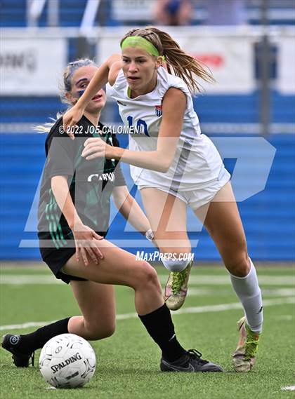 Thumbnail 3 in Westlake vs Southlake Carroll (UIL 6A Girls Soccer State Semifinal) photogallery.