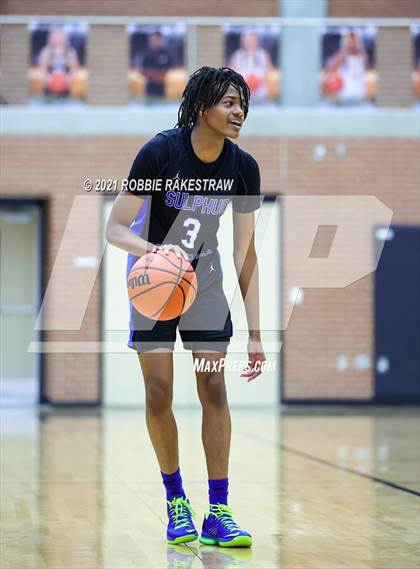 Thumbnail 2 in Sulphur Springs vs Wylie (Forney ISD Winter Classic) photogallery.