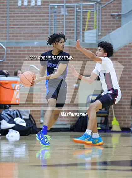 Thumbnail 2 in Sulphur Springs vs Wylie (Forney ISD Winter Classic) photogallery.