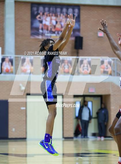 Thumbnail 3 in Sulphur Springs vs Wylie (Forney ISD Winter Classic) photogallery.