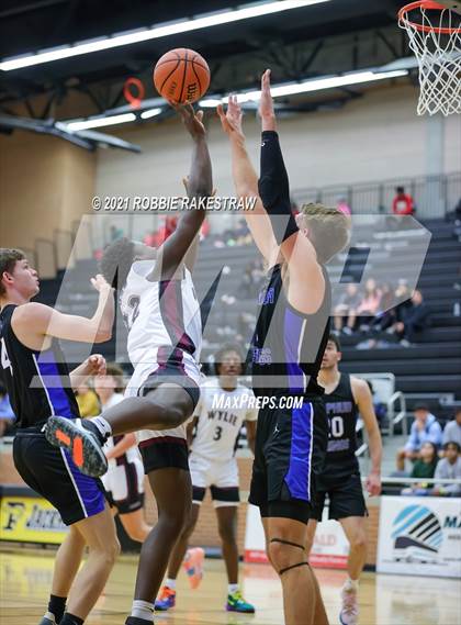 Thumbnail 1 in Sulphur Springs vs Wylie (Forney ISD Winter Classic) photogallery.