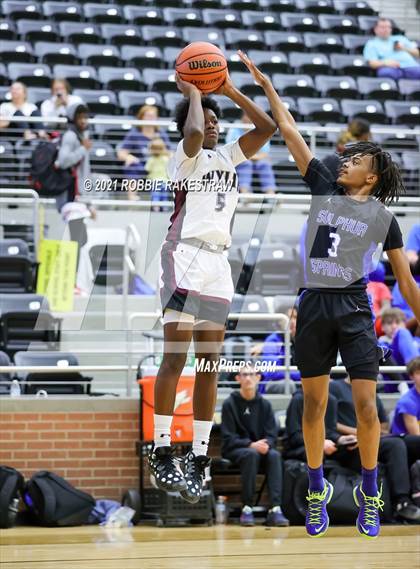 Thumbnail 2 in Sulphur Springs vs Wylie (Forney ISD Winter Classic) photogallery.