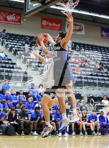 Thumbnail 2 in Sulphur Springs vs Wylie (Forney ISD Winter Classic) photogallery.