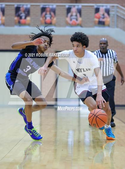 Thumbnail 2 in Sulphur Springs vs Wylie (Forney ISD Winter Classic) photogallery.