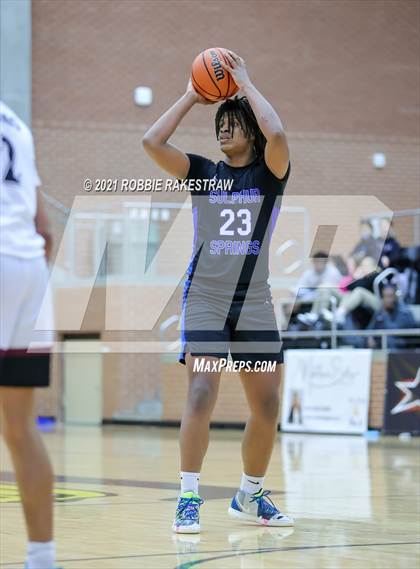 Thumbnail 3 in Sulphur Springs vs Wylie (Forney ISD Winter Classic) photogallery.