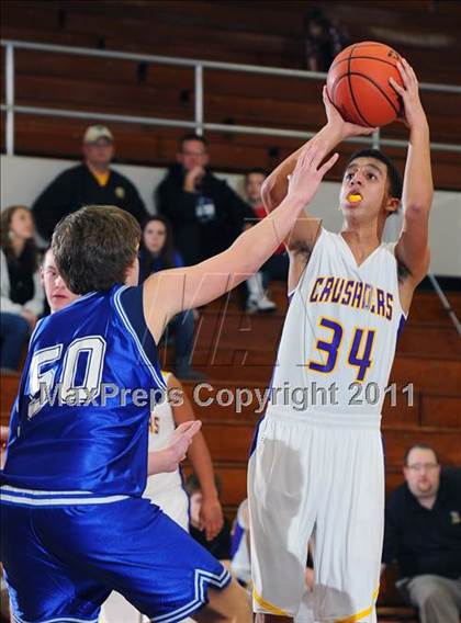 Thumbnail 1 in Lampeter-Strasburg @ Lancaster Catholic photogallery.