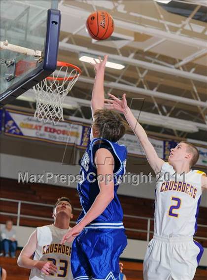 Thumbnail 2 in Lampeter-Strasburg @ Lancaster Catholic photogallery.