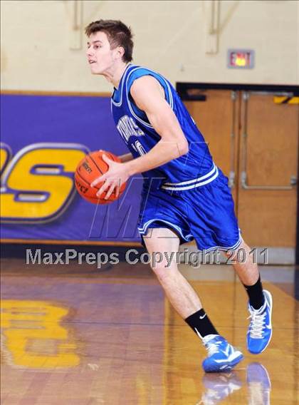 Thumbnail 1 in Lampeter-Strasburg @ Lancaster Catholic photogallery.