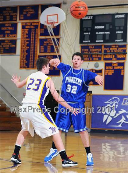 Thumbnail 1 in Lampeter-Strasburg @ Lancaster Catholic photogallery.