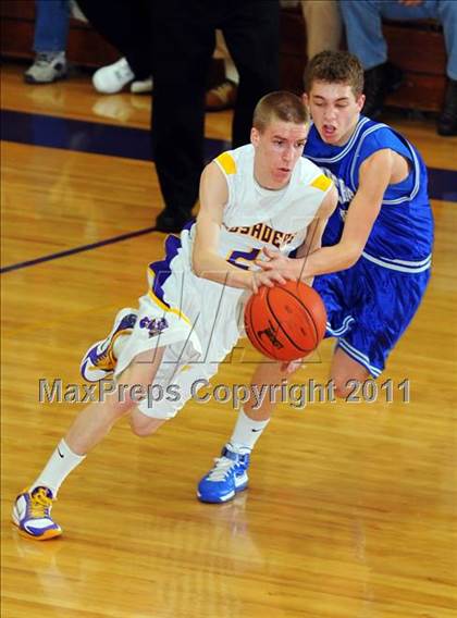 Thumbnail 1 in Lampeter-Strasburg @ Lancaster Catholic photogallery.