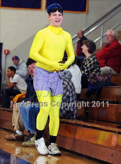 Thumbnail 1 in Lampeter-Strasburg @ Lancaster Catholic photogallery.