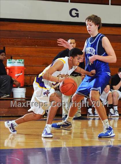 Thumbnail 3 in Lampeter-Strasburg @ Lancaster Catholic photogallery.