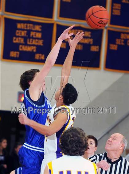 Thumbnail 1 in Lampeter-Strasburg @ Lancaster Catholic photogallery.