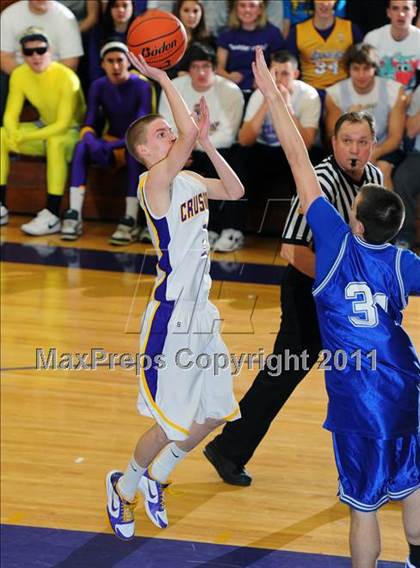 Thumbnail 3 in Lampeter-Strasburg @ Lancaster Catholic photogallery.