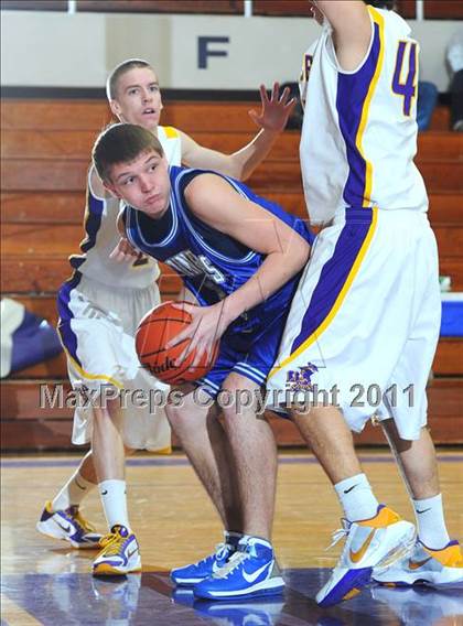Thumbnail 2 in Lampeter-Strasburg @ Lancaster Catholic photogallery.