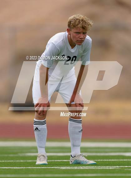 Thumbnail 1 in Elko vs Virgin (VVHS Bulldogs Invitational) photogallery.