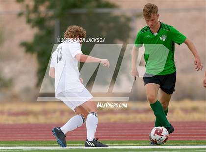 Thumbnail 2 in Elko vs Virgin (VVHS Bulldogs Invitational) photogallery.